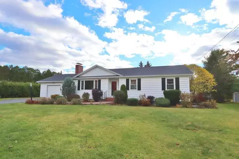 89 Longmeadow Dr, Brewer, ME 04412