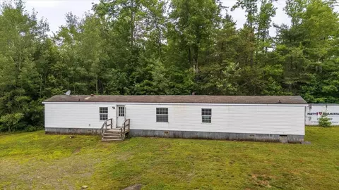 305 Augusta Rd, Washington, ME 04574