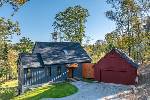76 Park St, Rockport, ME 04856