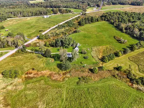 5 Round Hill Ln, Brunswick, ME 04011