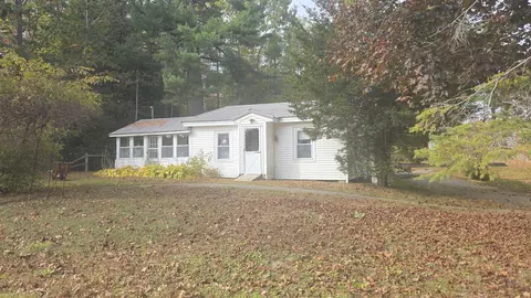 17 Marsh Rd, Belfast, ME 04915
