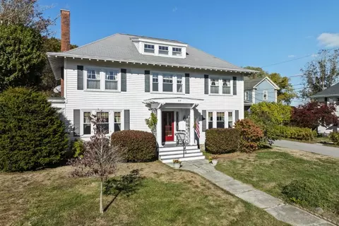 210 Ocean Point Rd, Boothbay, ME 04544