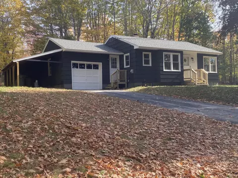 127 Paris Hill Rd, Paris, ME 04281