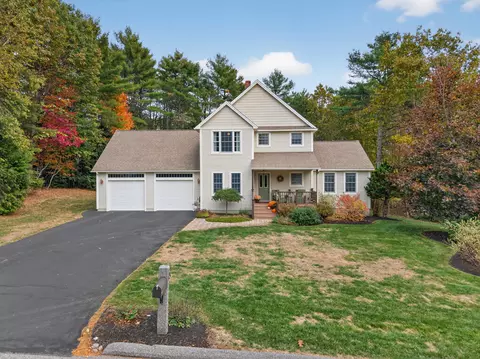 5 Hidden Valley Dr, Lewiston, ME 04240