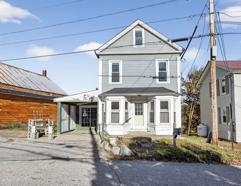 4 Bridge St, Cornish, ME 04020