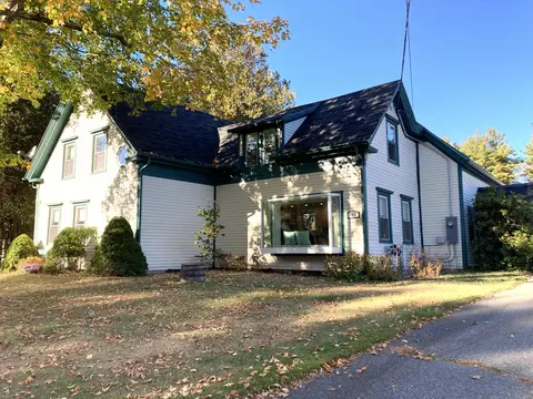 122 Cross Rd, Hancock, ME 04640