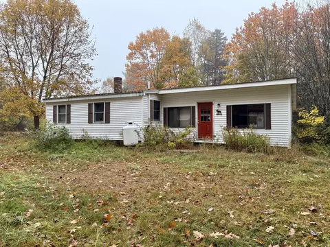 20 Mayhew Manor Rd, Greenville, ME 04441