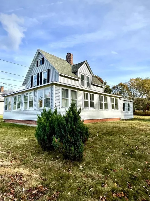 307 Main St, Ellsworth, ME 04605