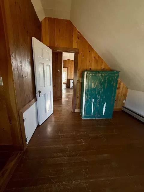 Bedroom - 64 Main St, Vinalhaven, ME 04863 photo 3 of 3