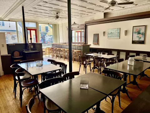 Dining - 64 Main St, Vinalhaven, ME 04863 photo 1 of 2
