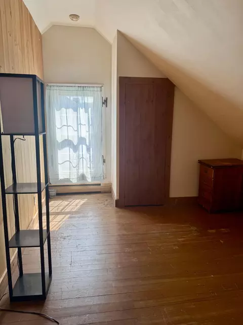 Bedroom - 64 Main St, Vinalhaven, ME 04863 photo 1 of 3