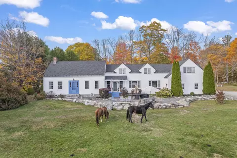 1588 Pond Rd, Mount Vernon, ME 04352