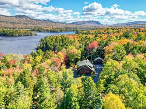20 Toms Trl, Greenville, ME 04441