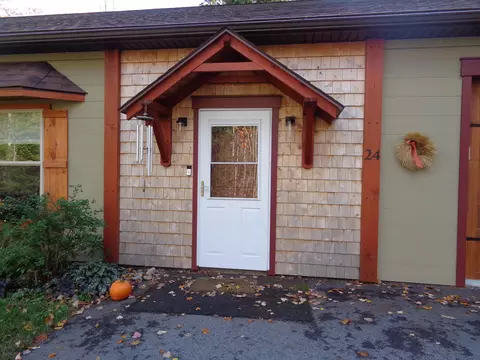 24 Tamarac Rd, Ellsworth, ME 04605
