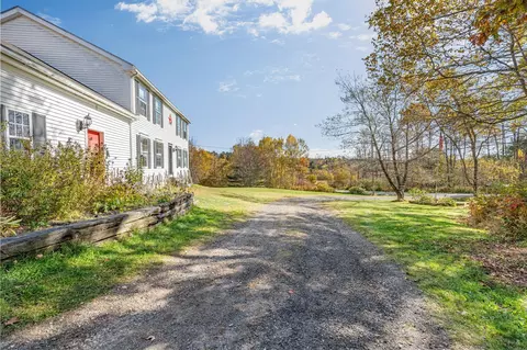 Exterior - 317 Cross Rd, Cushing, ME 04563 photo 2 of 4