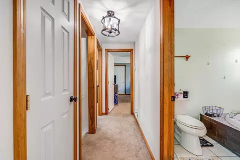 Entry Way - 317 Cross Rd, Cushing, ME 04563 photo 4 of 5