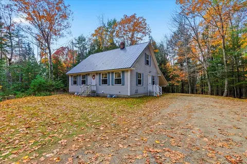 782 Main St, Wayne, ME 04284