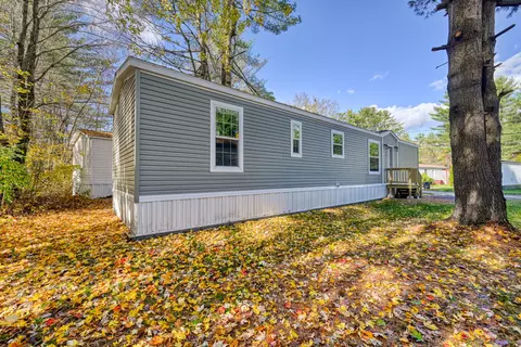 10 Victoria Dr, Waterville, ME 04901