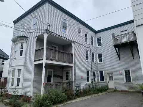 6 Horton Pl, Portland, ME 04102