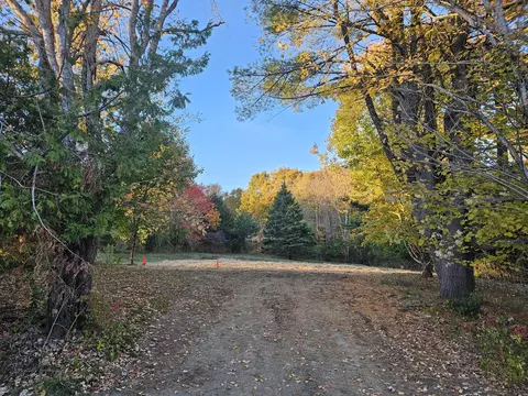 35 Hackett Rd, Winterport, ME 04496
