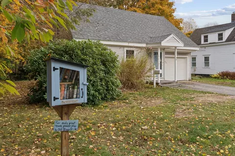 44 Brown St, Kennebunk, ME 04043