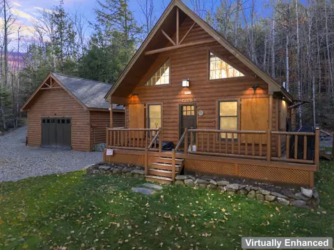 21 Third St, Embden, ME 04958
