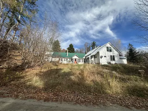 1250 River Rd, Madrid Twp, ME 04966