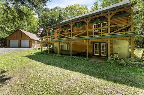 2451 Riverside Dr, Vassalboro, ME 04989