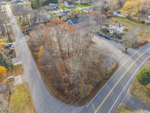 189 Eldridge Rd, Wells, ME 04090