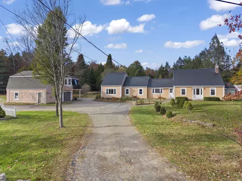 82 Carll Rd, Buxton, ME 04093