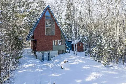 1004 Hazel Wood Dr, Carrabassett Valley, ME 04947