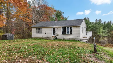 65 Batchelder Rd, Windham, ME 04062