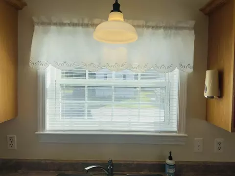 130 Eagle Ridge Rd, Brewer, ME 04412 photo 10