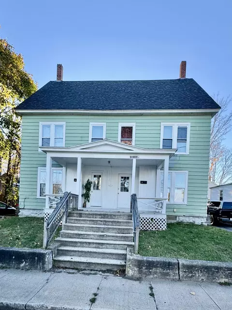38 Brook St, Sanford, ME 04073
