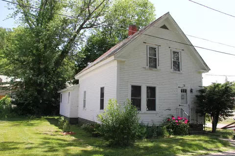 9 Collins St, Bingham, ME 04920