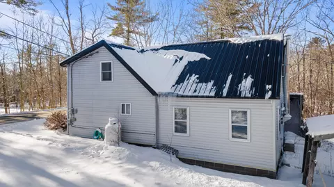 132 Wellman Rd, Chelsea, ME 04330