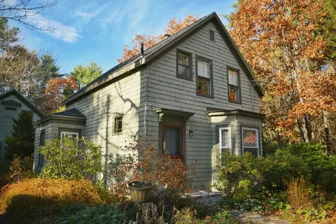 213 Burnham Rd, Gorham, ME 04038