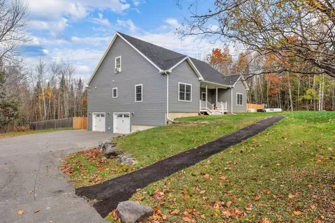 81 Fowler Rd, Hampden, ME 04444