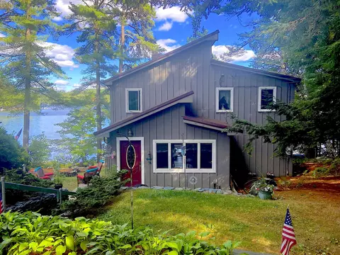 41 Haskell Ave, Raymond, ME 04071
