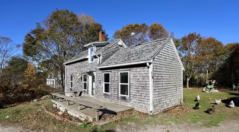10 Clayter Hill Rd, Vinalhaven, ME 04863