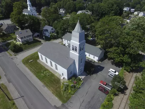17 Union St, Hallowell, ME 04347