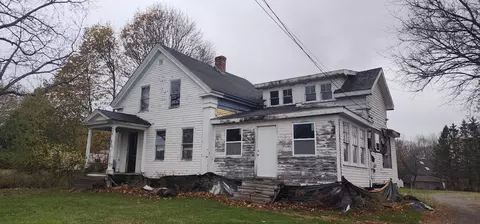 75 River Rd, Orrington, ME 04474