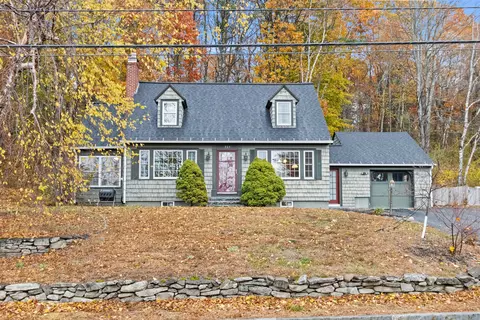 325 Lake St, Auburn, ME 04210
