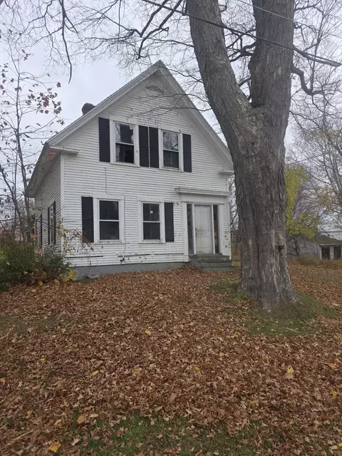 26 Mill St, Hartland, ME 04943