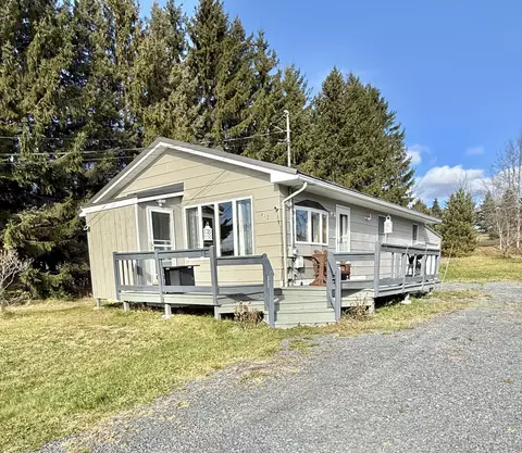 612 Lake Shore Rd, Saint David, ME 04773
