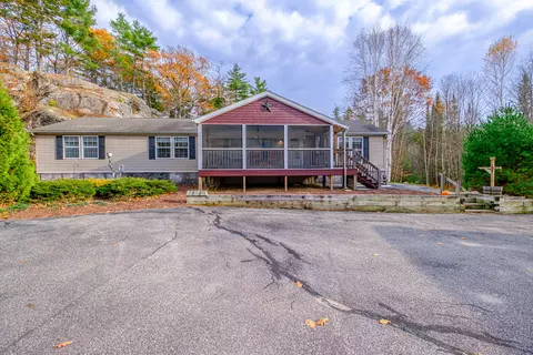 304 Dunn Rd, Norway, ME 04268