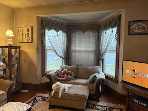Living - 10 Ridge Rd, Windsor, ME 04363 photo 2 of 2