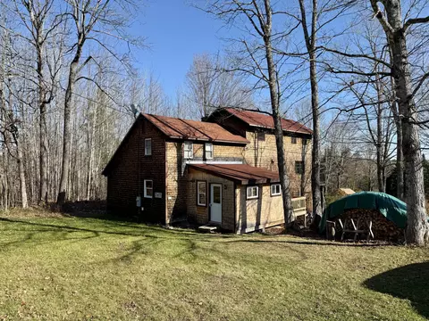267 Guilford Rd, Cambridge, ME 04923