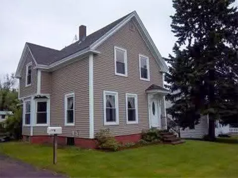 32 Boutelle Ave, Waterville, ME 04901