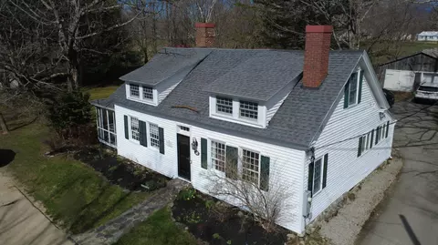 48 Lincoln St, Paris, ME 04281